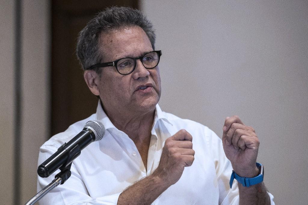 <i>(ARCHIVOS) En esta foto de archivo tomada el 26 de abril de 2021, el diplomático y profesor nicaragüense Arturo Cruz habla durante un evento político en Managua. - Más de 200 opositores de Nicaragua detenidos aterrizaron en Estados Unidos el 9 de febrero de 2023, luego de ser liberados por el gobierno del presidente Daniel Ortega, que ha sido ampliamente acusado de autoritarismo. (Foto por INTI OCON / AFP)</i>