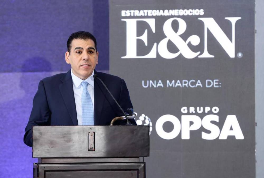 Mario Faraj, presidente de Fundahrse, tuvo una participación especial en el evento. Destaca la importancia de medir la confianza y analizar la data que brindan los consultados. 