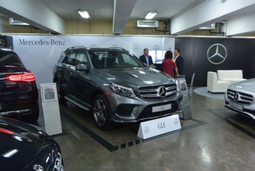 Mercedes Benz presenta dos nuevos modelos en El Salvador