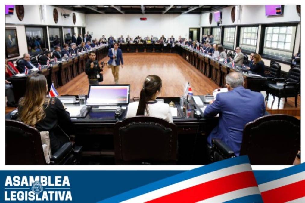 Costa Rica: Diputados aprueban en primer debate la reforma fiscal