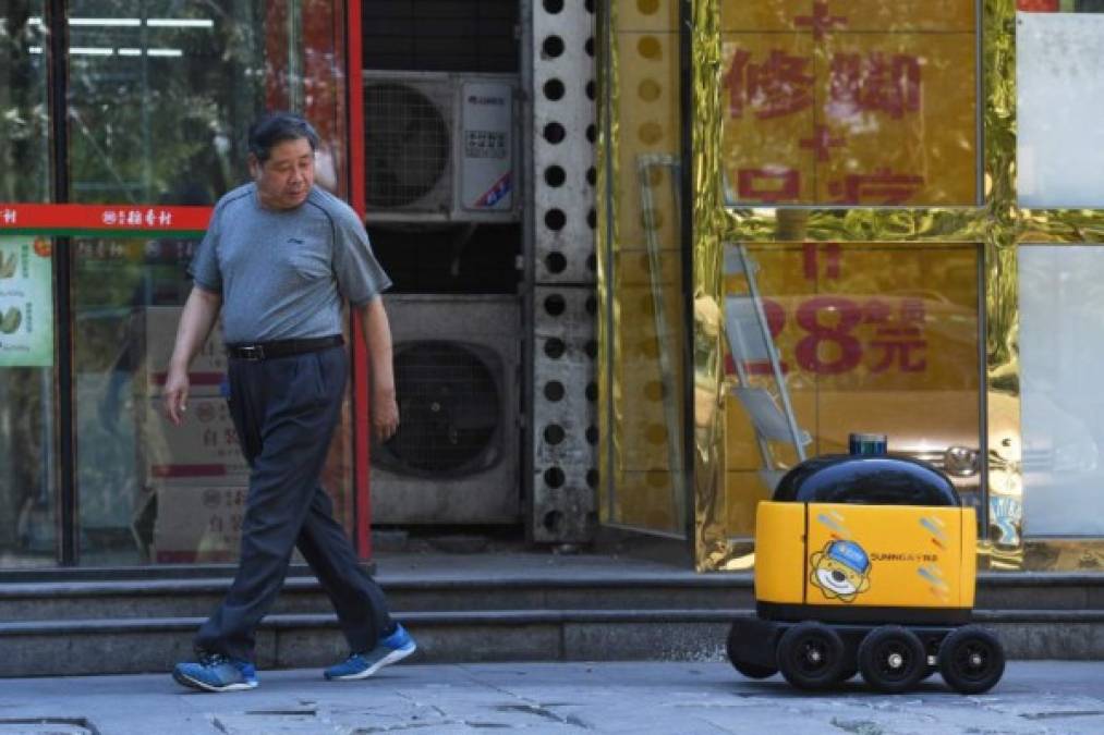Los robots repartidores ya hacen entregas en China