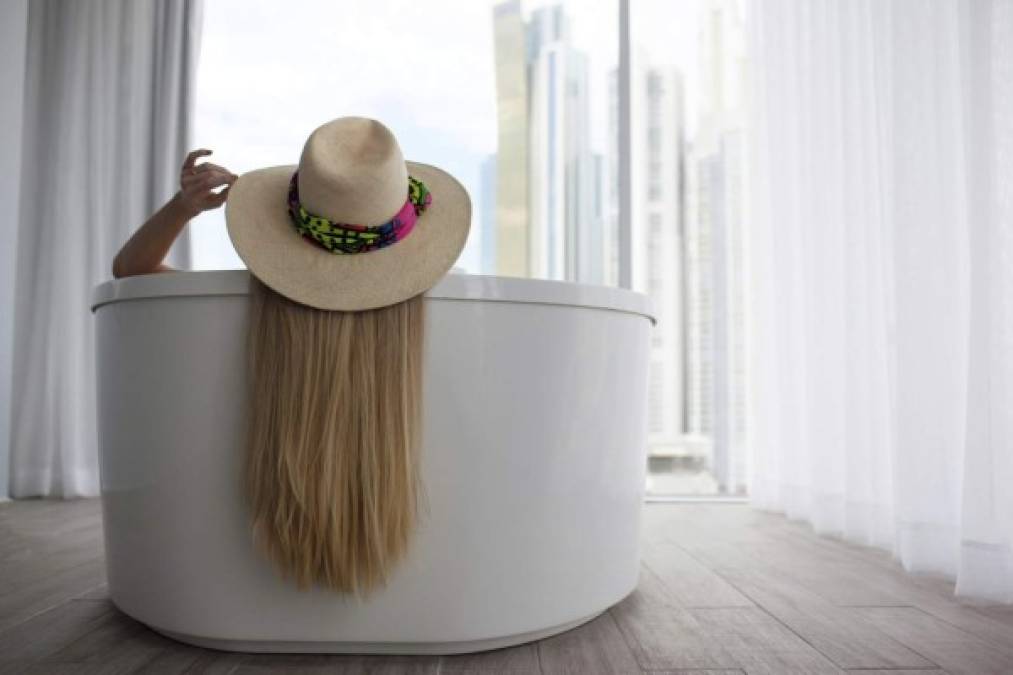Gigi Burris reinventa el sombrero Panamá de la mano de W Hotels