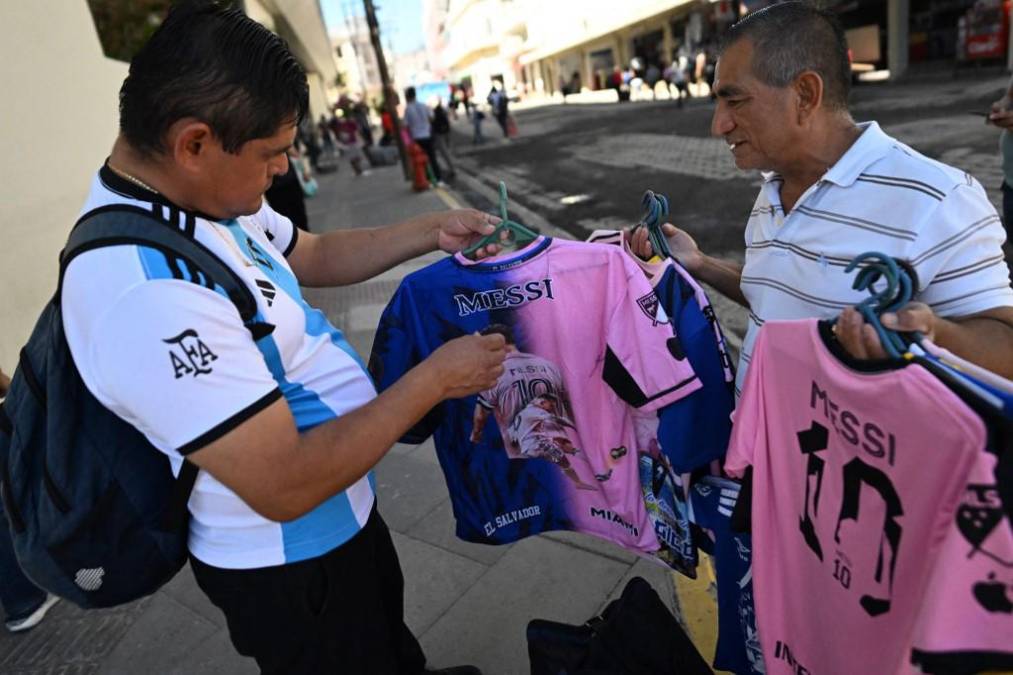 Messi, un fenómeno que paralizó a El Salvador