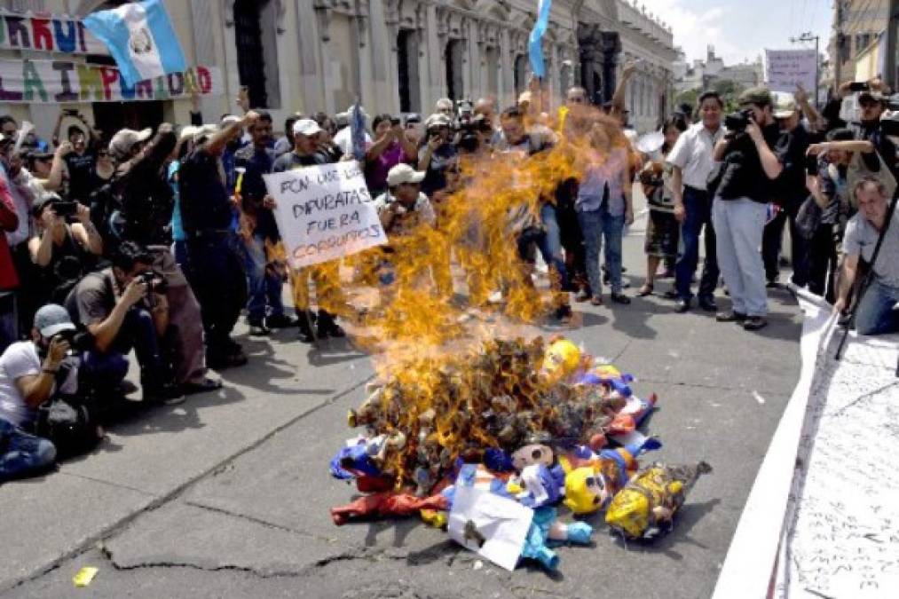 Guatemala: Manifestaciones por reformas que blindan a políticos