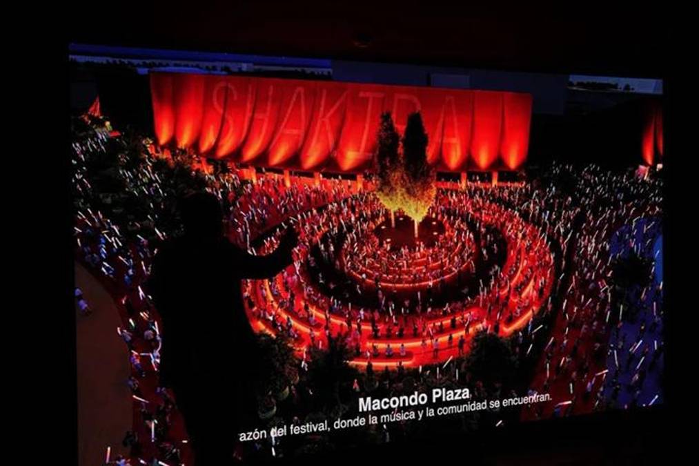 Con capacidad para 50.000 personas y una plaza central de encuentro llamado Macondo Plaza, estará abierto desde las 12 del mediodía hasta la medianoche, con el concierto central de Shakira entre las 20,30 y las 23 horas, de cada uno de los once días que dura la residencia. (Foto: EFE/ Borja Sánchez-Trillo)