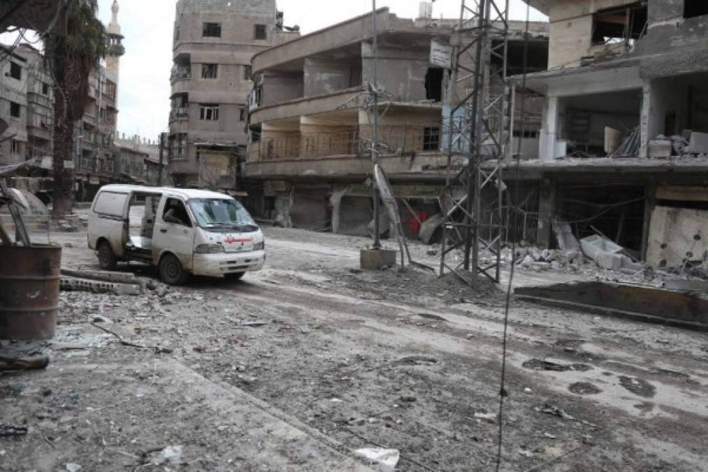 Más de 400 civiles muertos tras cinco días de bombardeos en Siria