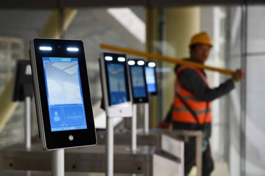 La terminal también tendrá lo último en tecnología, esto incluye equipos de reconocimiento facial para los pasajeros.
