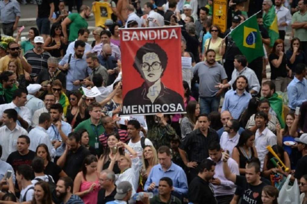 Un juez suspendió la jura de Lula como jefe de ministros de Rousseff