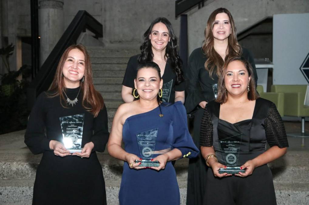 Premios Mujeres Líderes Transformadoras (MLT)