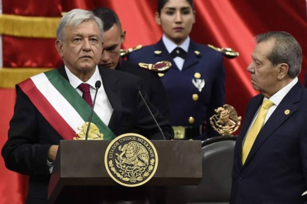 México: AMLO promete perseguir a los corruptos en su primer día como presidente