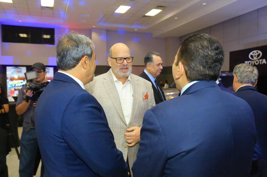 La investigación regional, desarrollada por Estrategia &amp; Negocios en alianza con DATOS Group y PIZZOLANTE, recoge este año la opinión de más de 5.900 participantes y permite conocer qué empresas, marcas, líderes e instituciones despiertan mayor confianza entre el público informado y la población general.