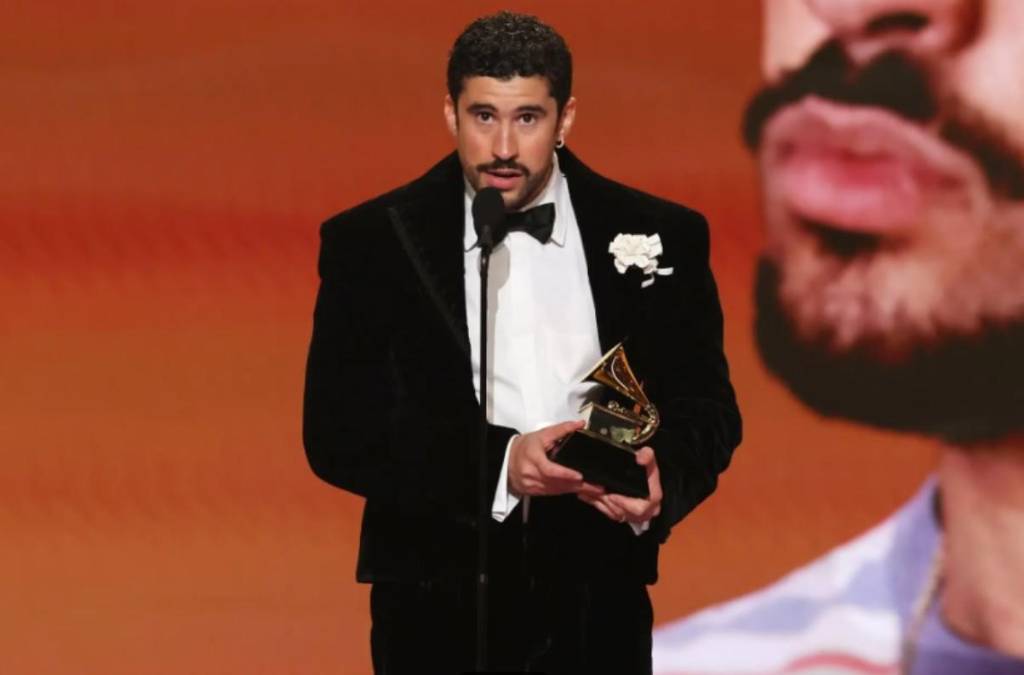 <i>Bad Bunny ganó el premio más importante de la noche: el álbum del año. (Foto: Getty Images)</i>