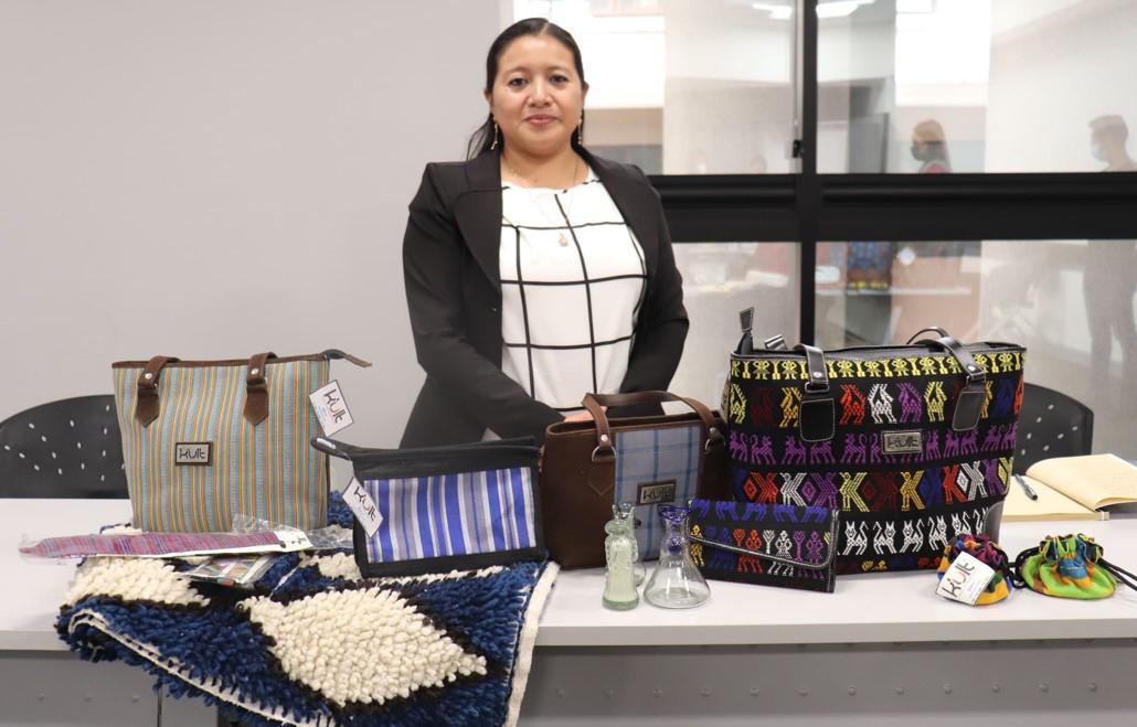 Productos hechos por manos guatemaltecas presentes en la feria internacional NY Now