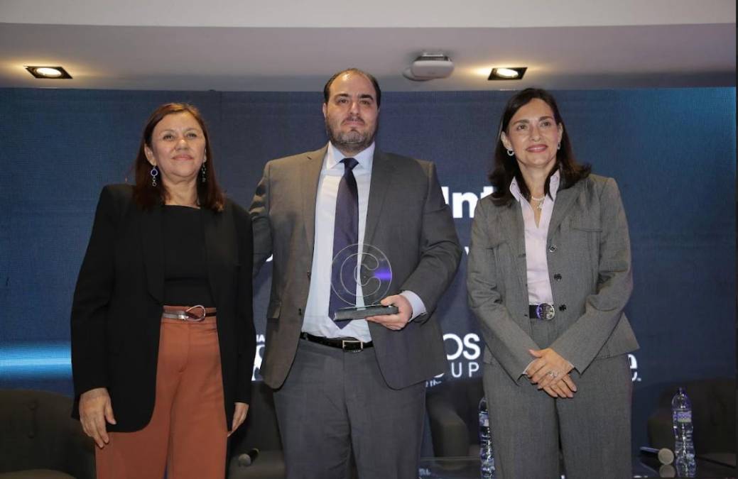 <i>Grupo Intur – Empresa Doble Confianza (Empresa | Líder Empresarial)/ Mariano Aycinena, Country Manager</i>