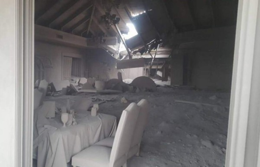 Ubicado a 20 minutos de Antigua, Guatemala, en la comunidad de Alotenango, Sacatepéquez, dentro de una antigua plantación de café, el hotel La Reunión contaba entre sus atractivos la vista de cuatro imponentes volcanes: Agua, Fuego, Acatenango y Pacaya. Foto tomada de internet.