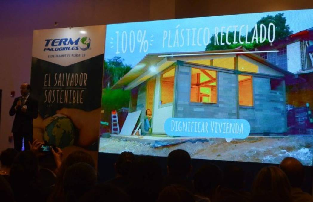 El Salvador: Casas de plástico reciclado, alternativa de vivienda de interés social