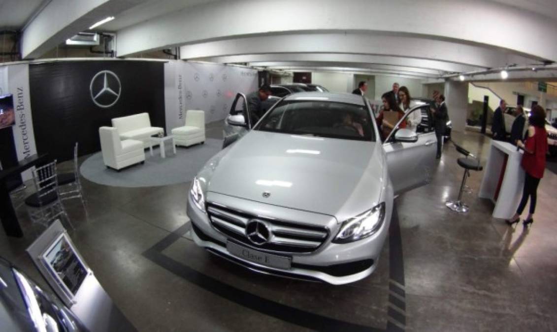 Mercedes Benz presenta dos nuevos modelos en El Salvador