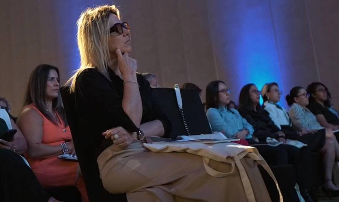 El Centro de Convenciones de Costa Rica acogió en la tarde del 15 de octubre el evento ‘Mujeres desafiantes de la década’, la gran fiesta de E&amp;N que reconoce el trabajo de las mujeres centroamericanas al desarrollo de la región, visibilizando el liderazgo femenino en el Istmo y promoviendo una agenda de equidad absolutamente necesaria.