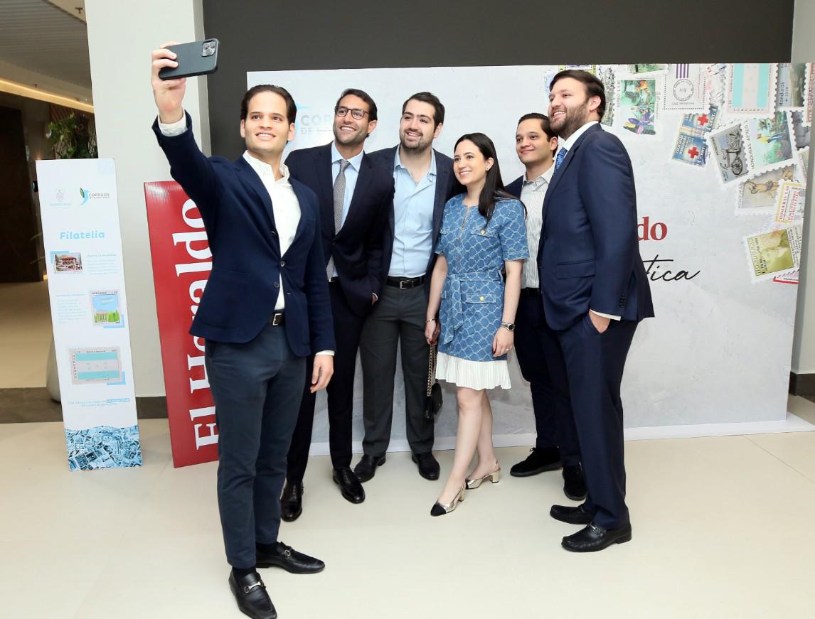 EL HERALDO conmemora su legado con sellos postales