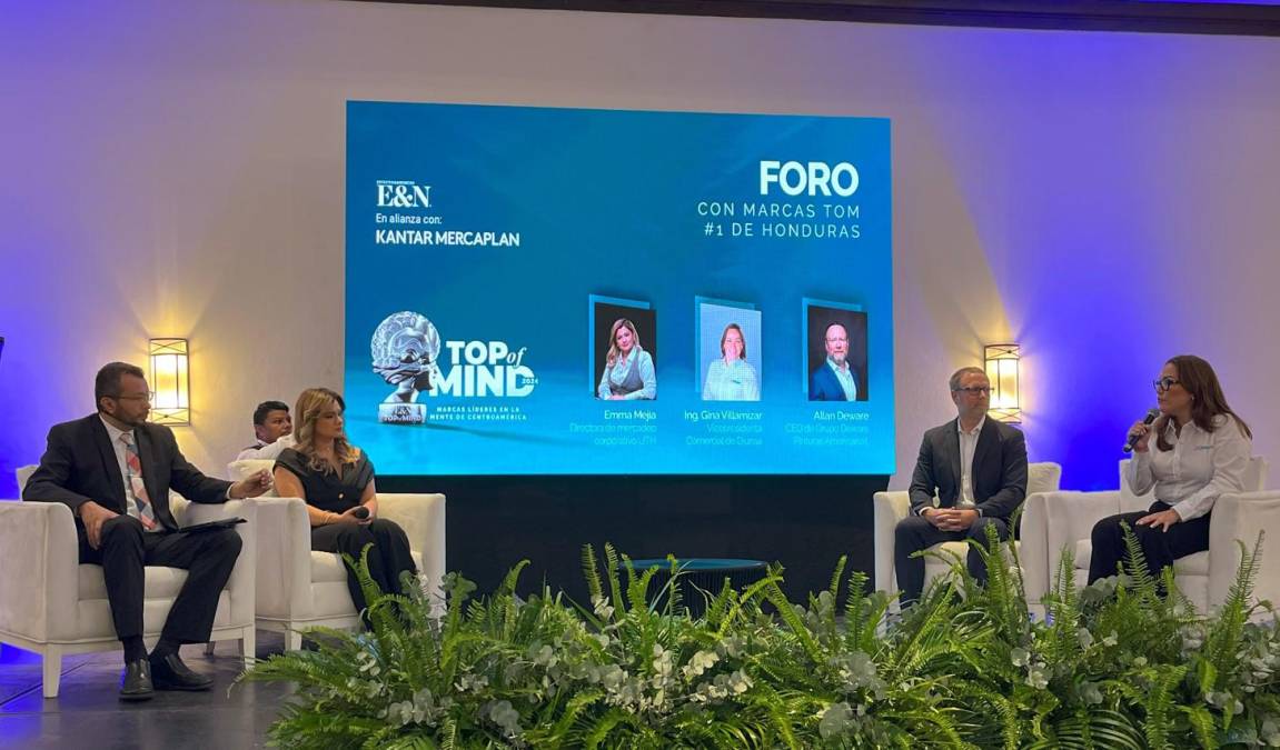 <i>Allan Deware, CEO de Grupo Deware Pinturas Americanas; Gina Villamizar, vicepresidenta Comercial de Diunsa; y Emma Mejía, directora de Mercadeo Corporativo de UTH, abordaron las claves de su gestión para convertirse en marcas TOM en su categoría.</i>