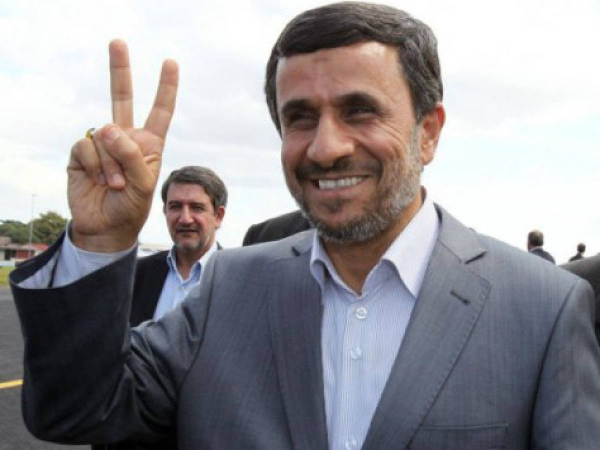 Presidente de Irán llega a Cuba; alta tensión con Occidente