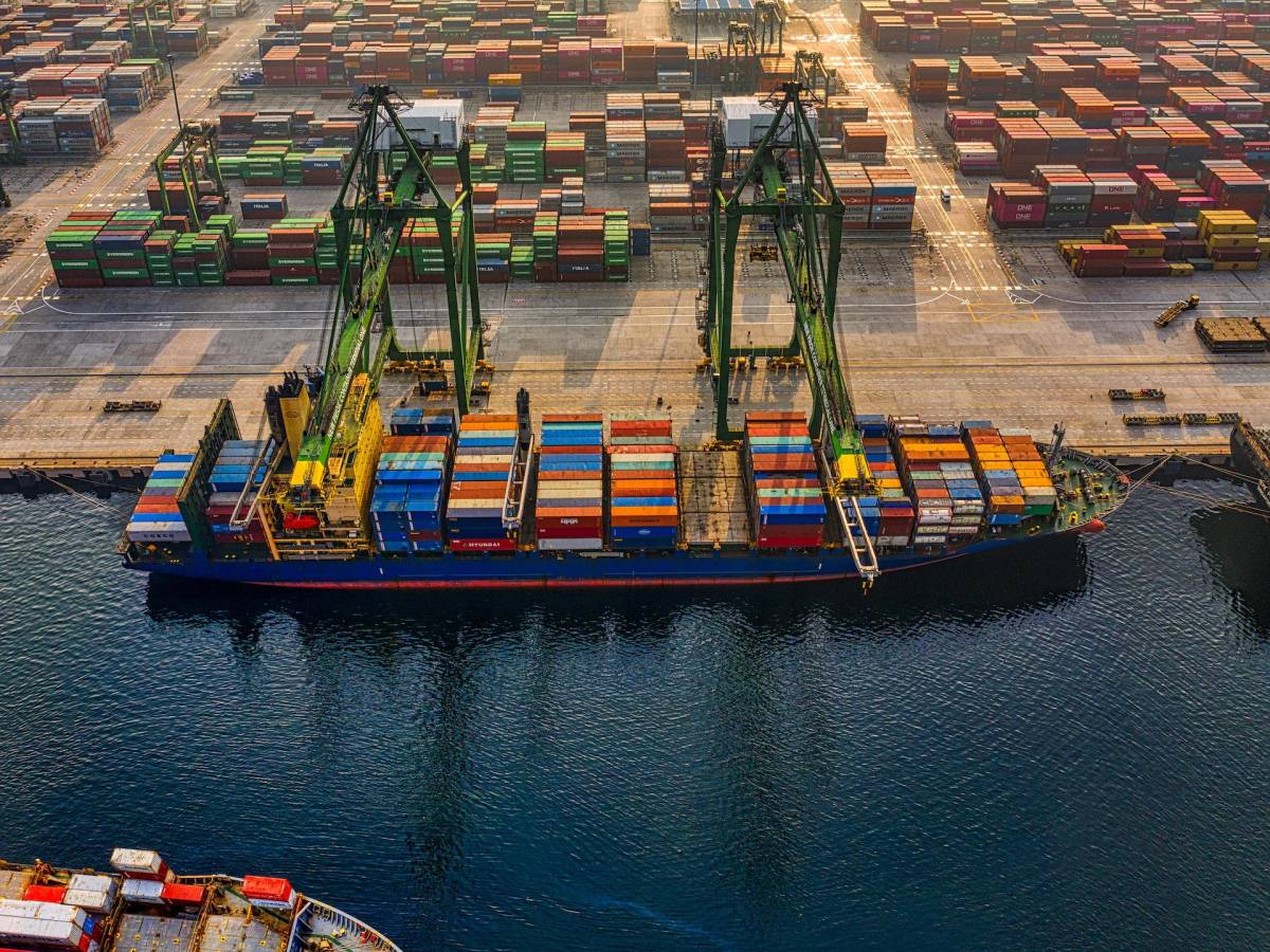 Exportaciones de servicios e inversión mantendrán el crecimiento de Panamá