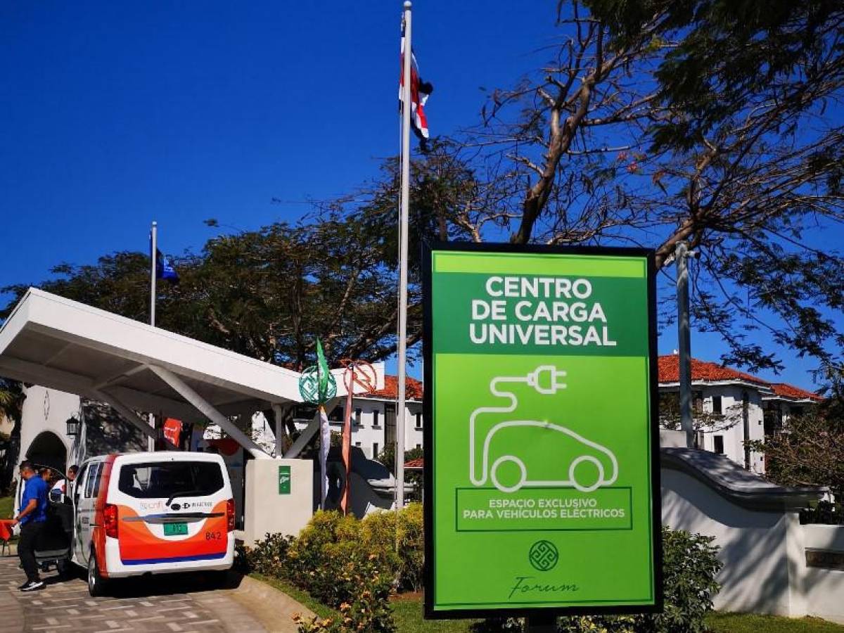 Costa Rica estrena primer centro de carga universal para vehículos eléctricos