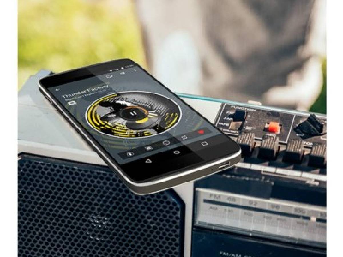 Alcatel OneTouch Idol 3 llega a El Salvador