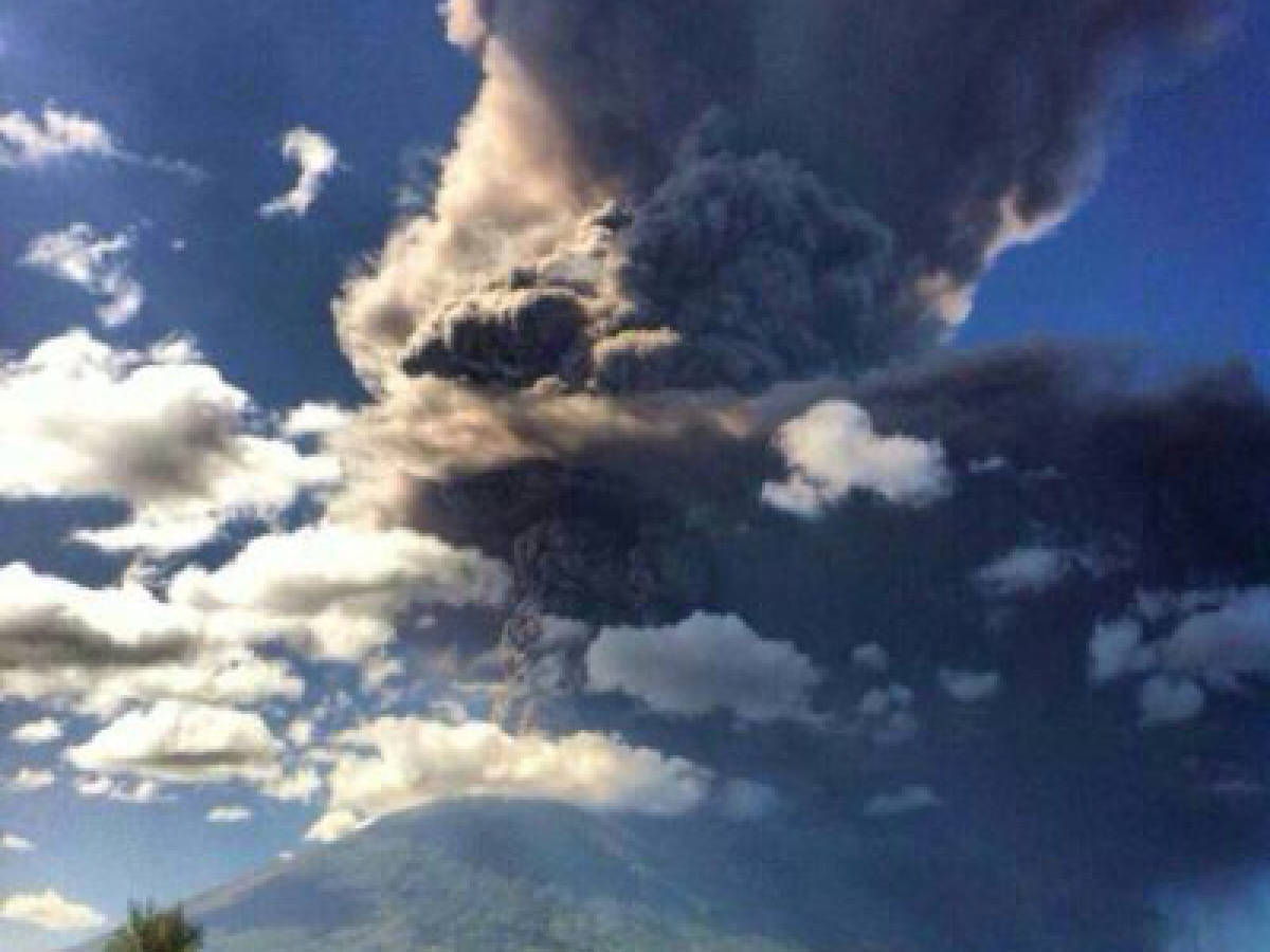 El Salvador: 2.000 evacuados por erupción del Chaparrastique