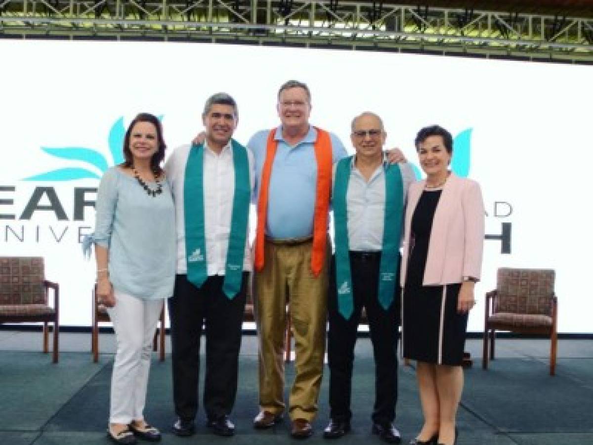 Universidad EARTH celebra investidura del rector Arturo Condo