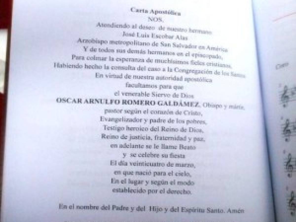 El Salvador celebra al beato Romero con un llamado a la paz