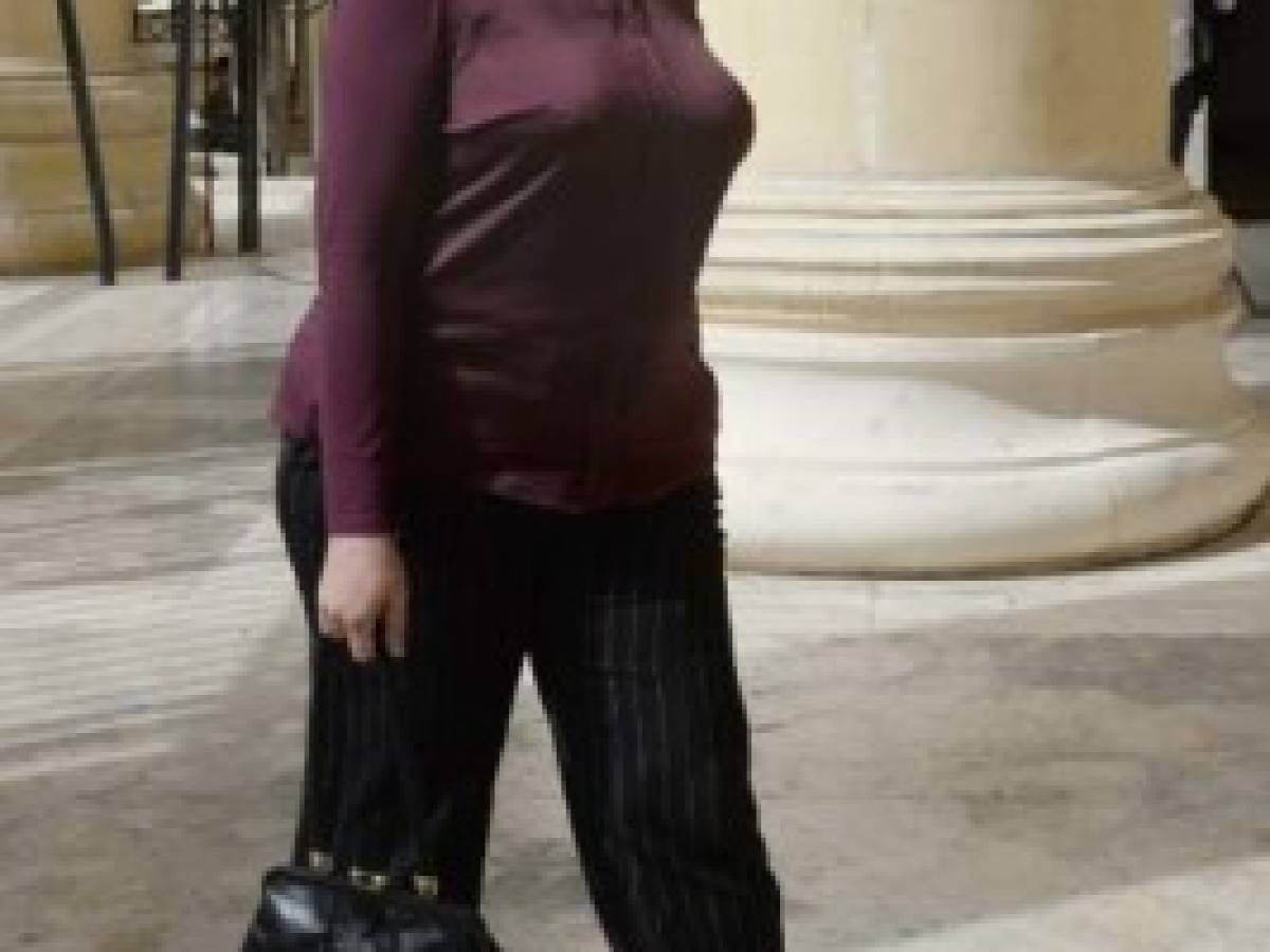 A picture taken on April 27, 2017 shows journalist and blogger Daphne Capuana Galizia arriving at the Law Court in Malta. Capuana Galizia was killed today on October 16, 2017 in a car bomb close to her home in Bidnija, Malta. The force of the blast broke her car into several pieces and catapulted the journalist's body into a nearby field, witnesses said. She leaves a husband and three sons.Caruana Galizia's death comes four months after Prime Minister Joseph Muscat's Labour Party won a resounding victory in a general election he called early as a result of scandals to which Caruana Galizia's allegations were central. / AFP PHOTO / Matthew Mirabelli / Malta OUT