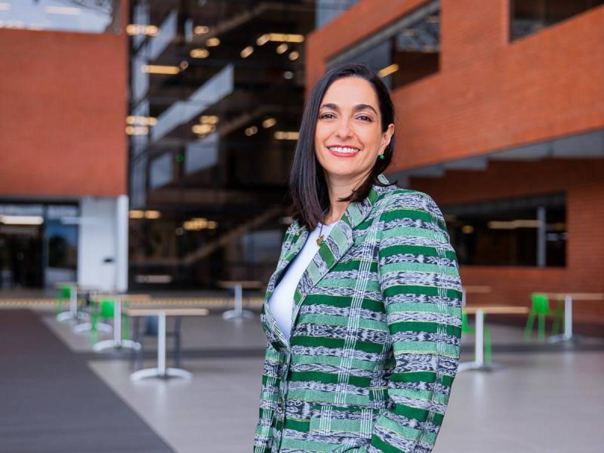 Mónica Stein: Compromiso con poner la ciencia al servicio de la sociedad