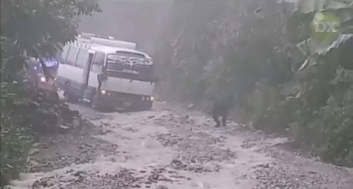 Guatemala está sufriendo el azote más fuerte de la depresión tropical. Según el Insivumeh, la lluvia podría continuar hasta temprano del sábado 7 de noviembre, pero Giammattei mencionó que la cantidad de agua está bajando y que un escenario alentador es que paulatinamente eso continúe y baje desde esta noche.