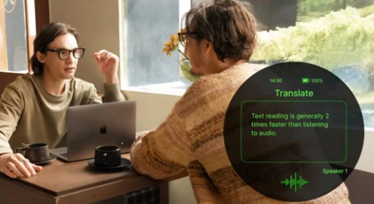 <i>Gafas inteligentes con una pantalla escondida en el marco. Halliday Glasses cuentan con una asistencia de IA "proactiva" y una mini pantalla en la parte interior de la montura que muestra información directamente en el campo de visión del usuario.</i>
