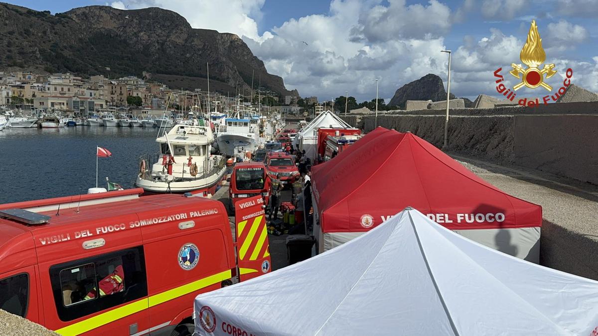 Naufragio de yate en Italia: búsqueda de desaparecidos es una tarea difícil