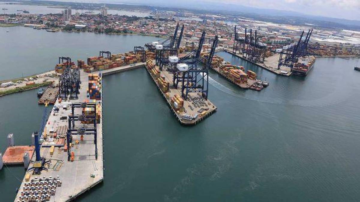 Panama Ports dice que discutirá la venta de puertos con el gobierno de Panamá