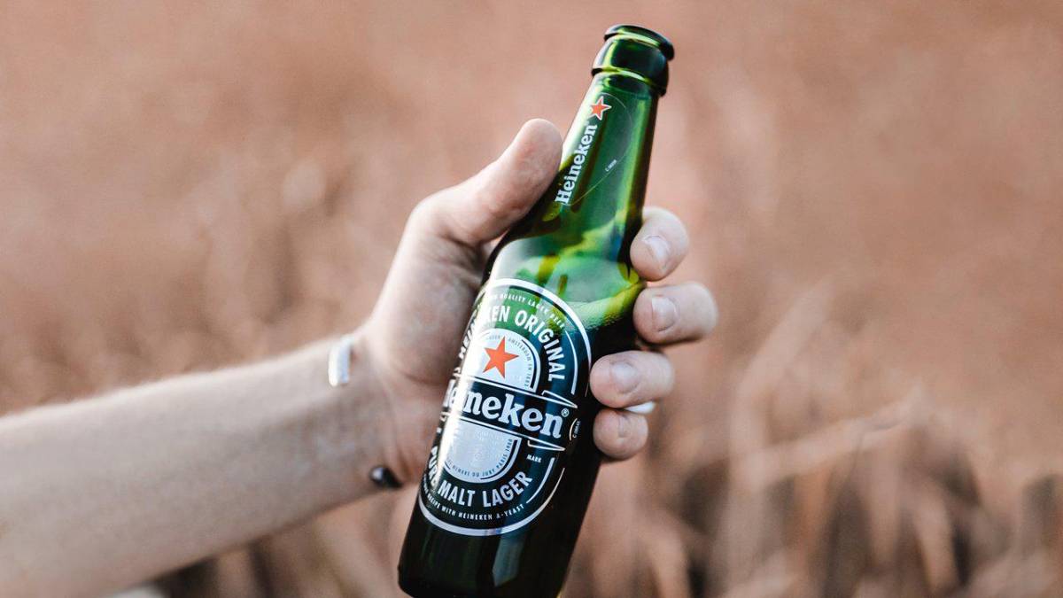 Heineken estima que venderá menos cervezas en 2025