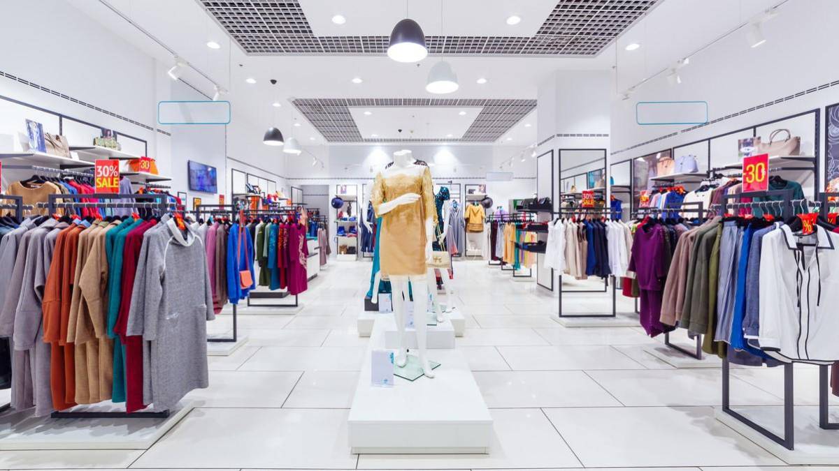 Crecimiento del gasto de los consumidores en EEUU se ralentizará, advierte Moody´s