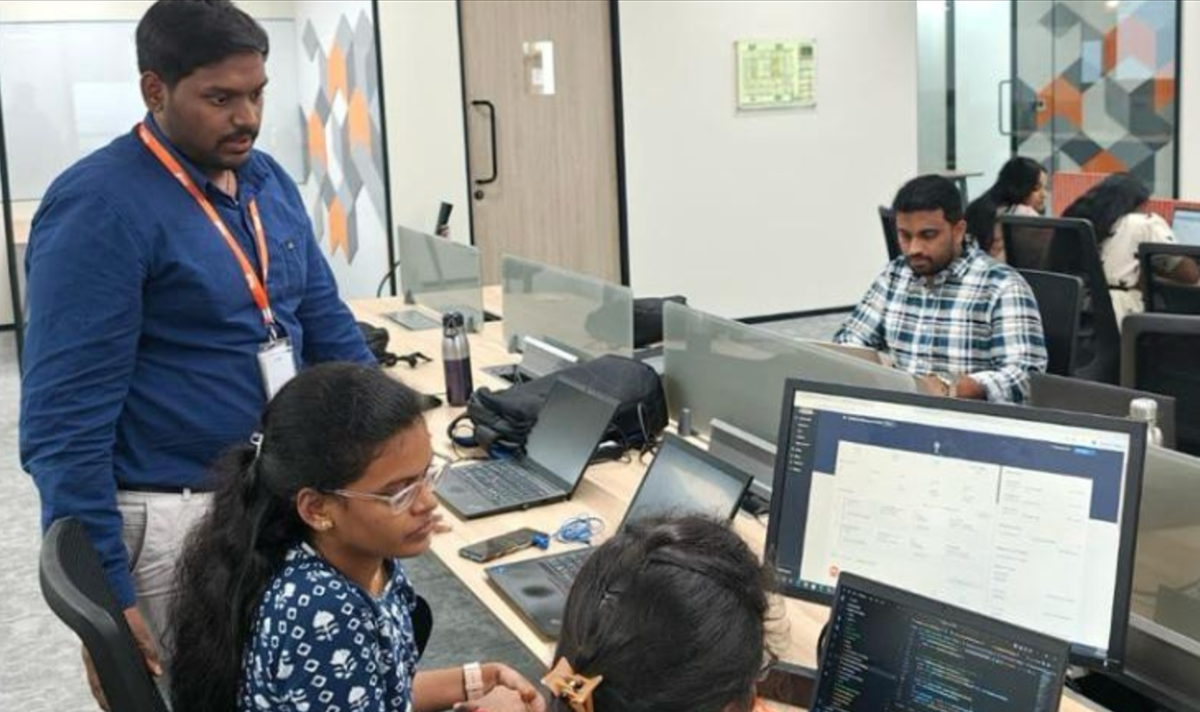 Expertos advierten: Jefes buscan ser queridos, pero eso no garantiza un liderazgo eficaz