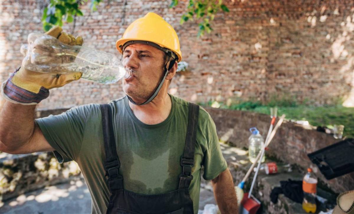 OIT: Siete de cada diez trabajadores están expuestos a riesgos de salud relacionados con el clima