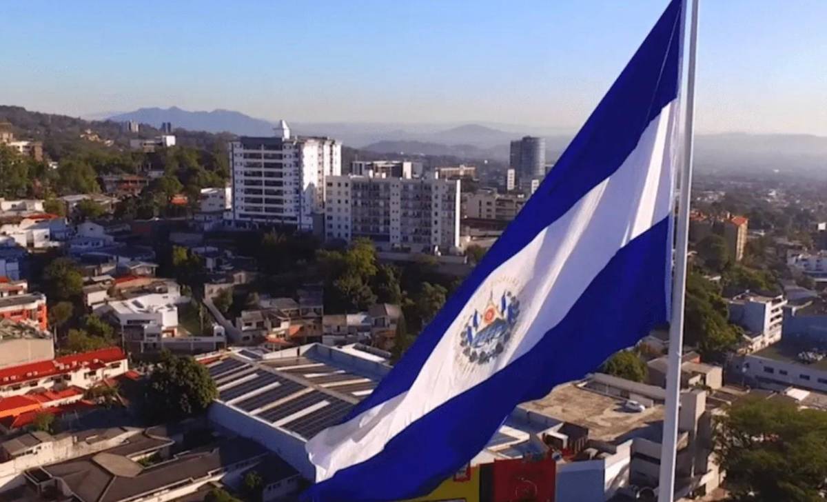 PIB de El Salvador creció 2,6 % en 2024, el más bajo de Centroamérica