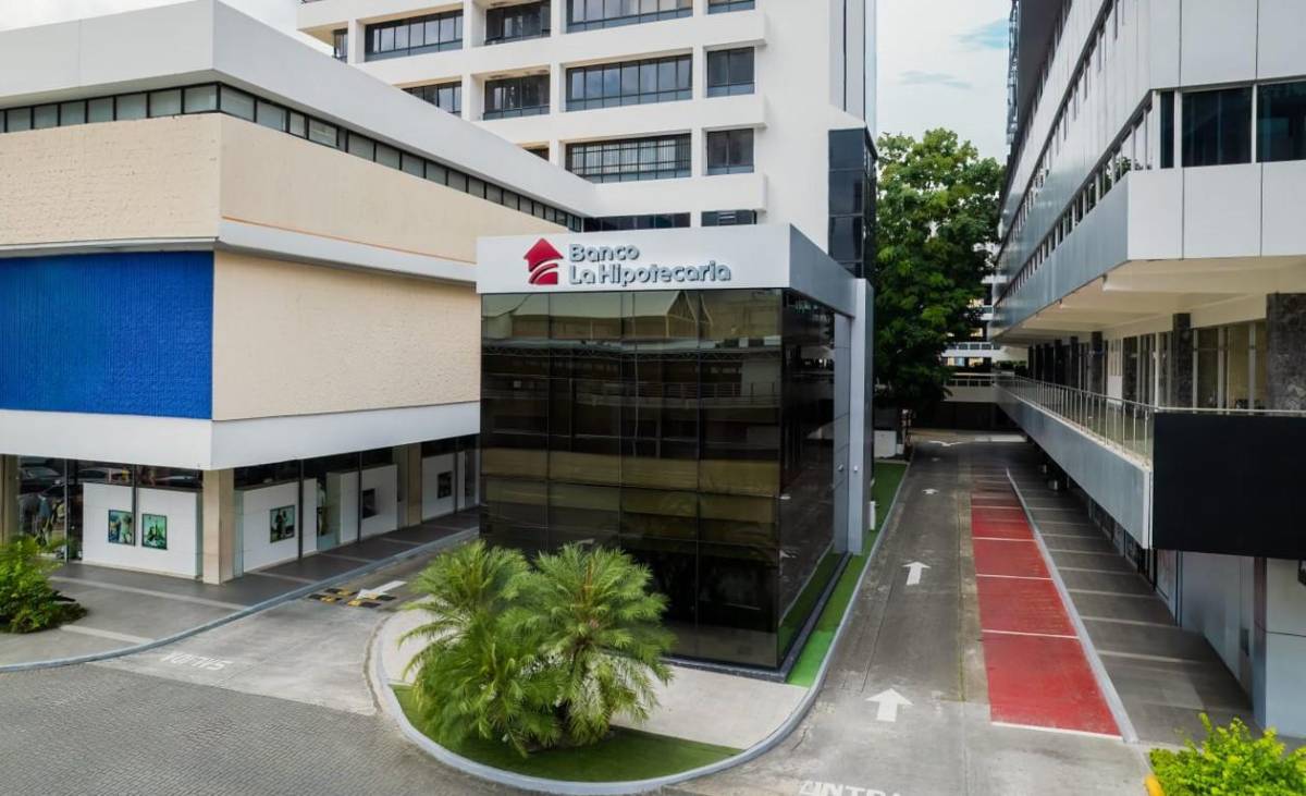 Inversiones Cuscatlán Centroamérica firma acuerdo para adquirir La Hipotecaria Holding Inc.