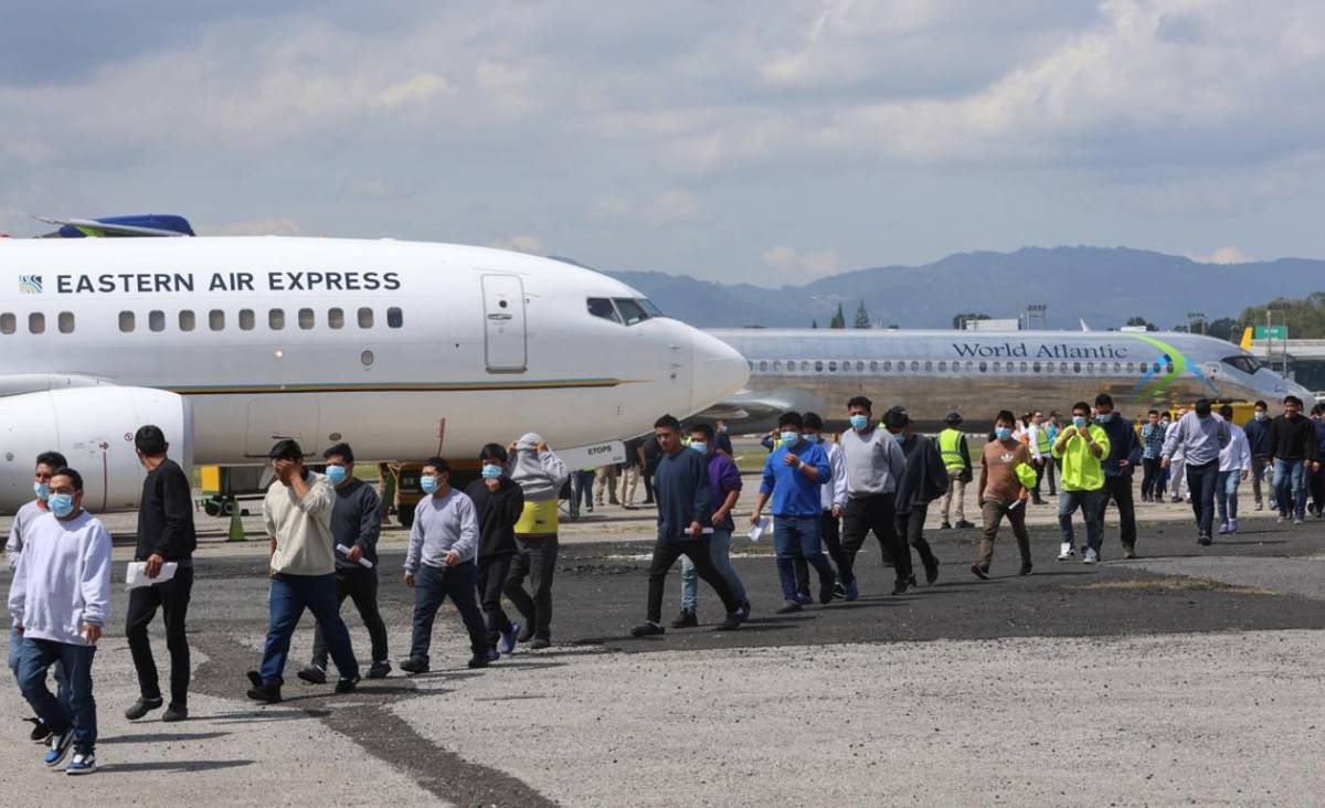 Informe: ICE detuvo a más de 75.000 personas sin historial delictivo