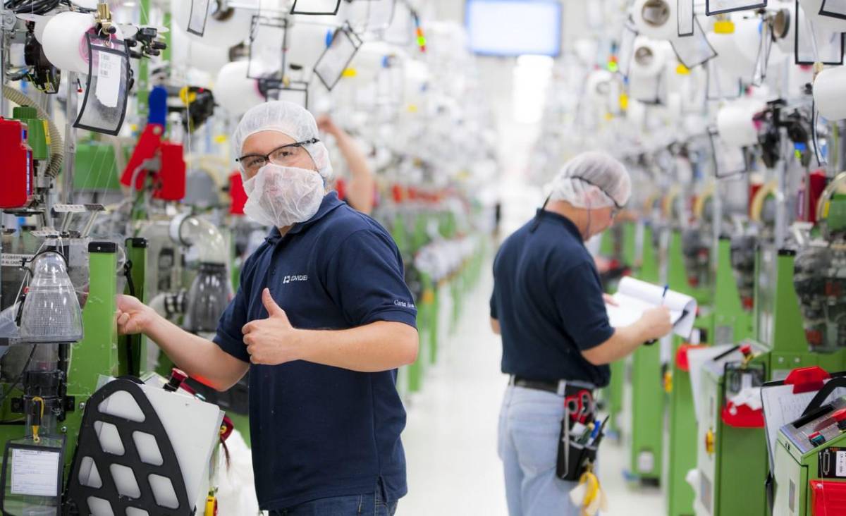 El 15 % del PIB y 74 % de la inversión en Costa Rica es por zonas francas