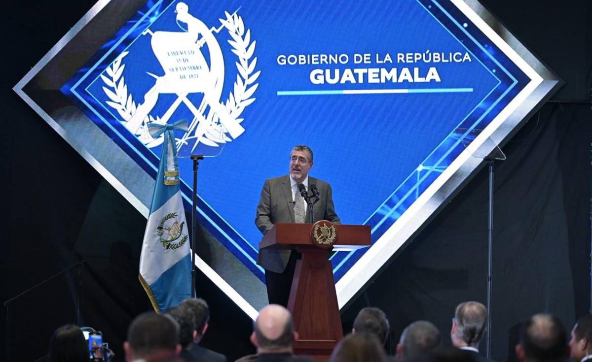 Presidente de Guatemala celebra visita de misión especial de la OEA