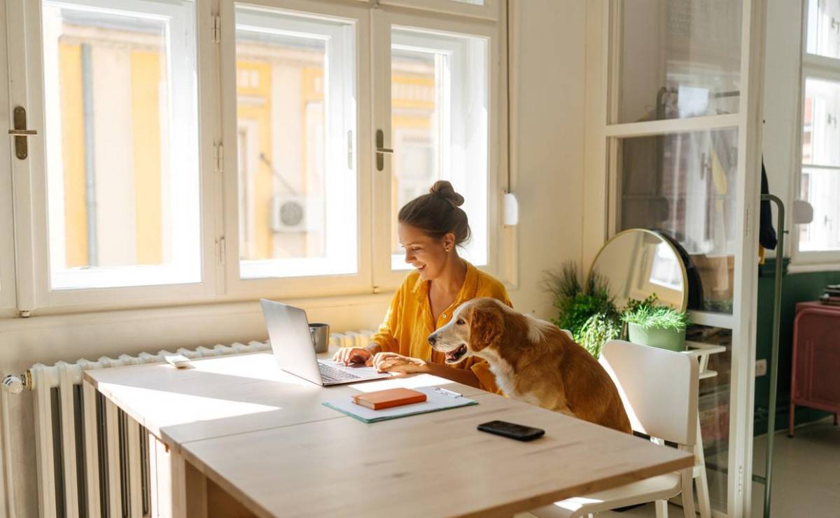 ¿Cómo transformar el espacio de home office en un lugar que inspire?