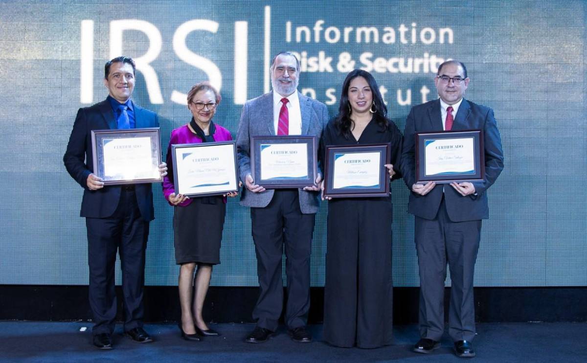 Profesionales en ciberseguridad fueron certificados por el Information Risk &amp; Security Institute de SISAP