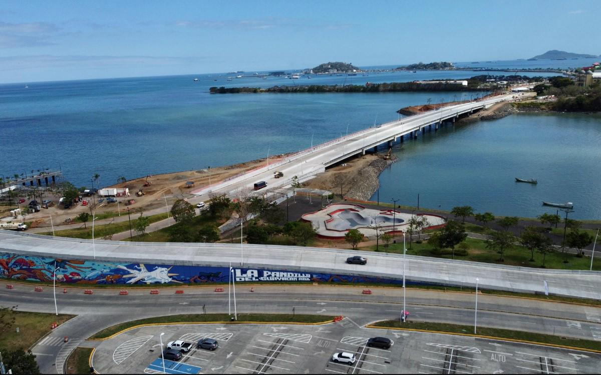 Panamá inaugura viaducto marino en la cinta costera