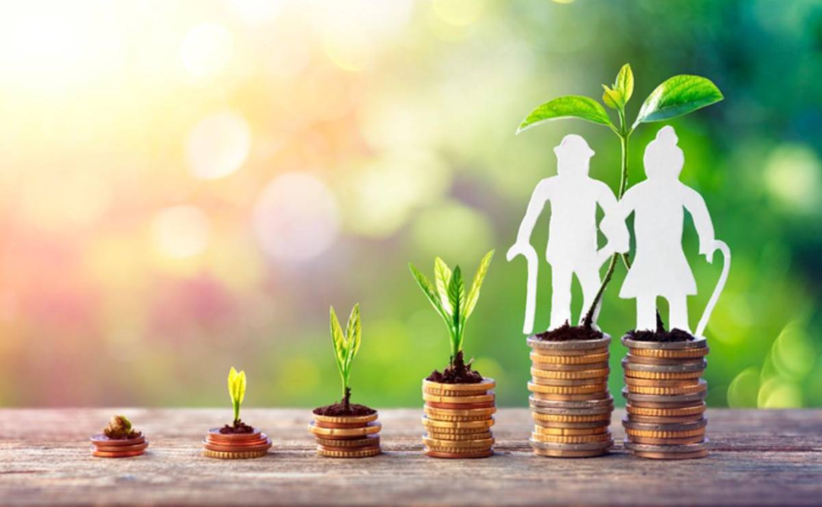 <i>En El Salvador, el Gobierno toma mensualmente recursos de los fondos de pensiones, que se estarían usando para el pago de pensiones de los jubilados del sistema público. Foto de iStock</i>